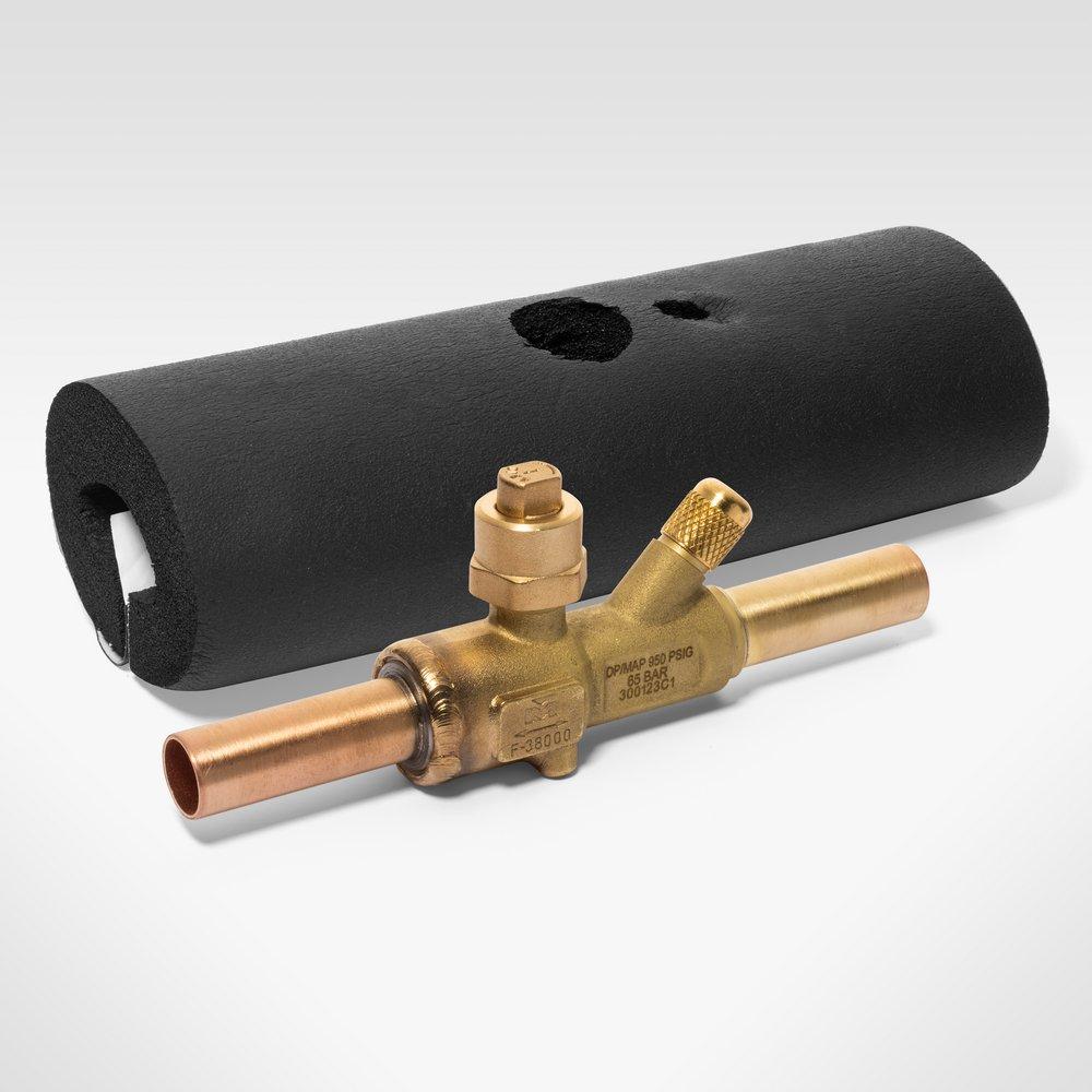 CYCLEMASTER 1/4 FTG X FTG MULTI SPLIT BALL VALVE WITH ACCESS PORT & INSULATION 