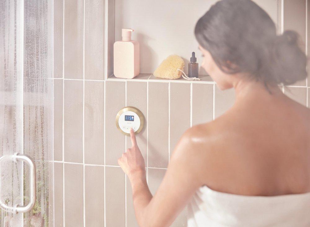 DELTA UNIVERSAL SHOWERING COMPONENTS: STEAMSCAPE CONTEMPORARY CLASSIC PACKAGE 