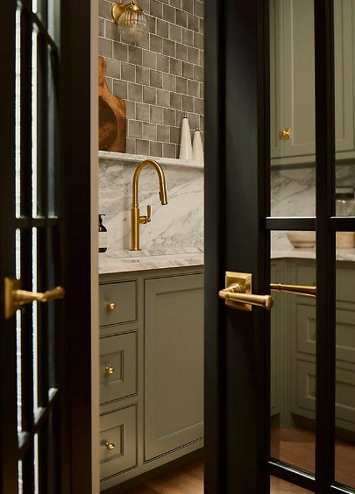 KOHLER Vibrant Brushed Moderne Brass Single Handle Pull Down Kitchen Faucet 