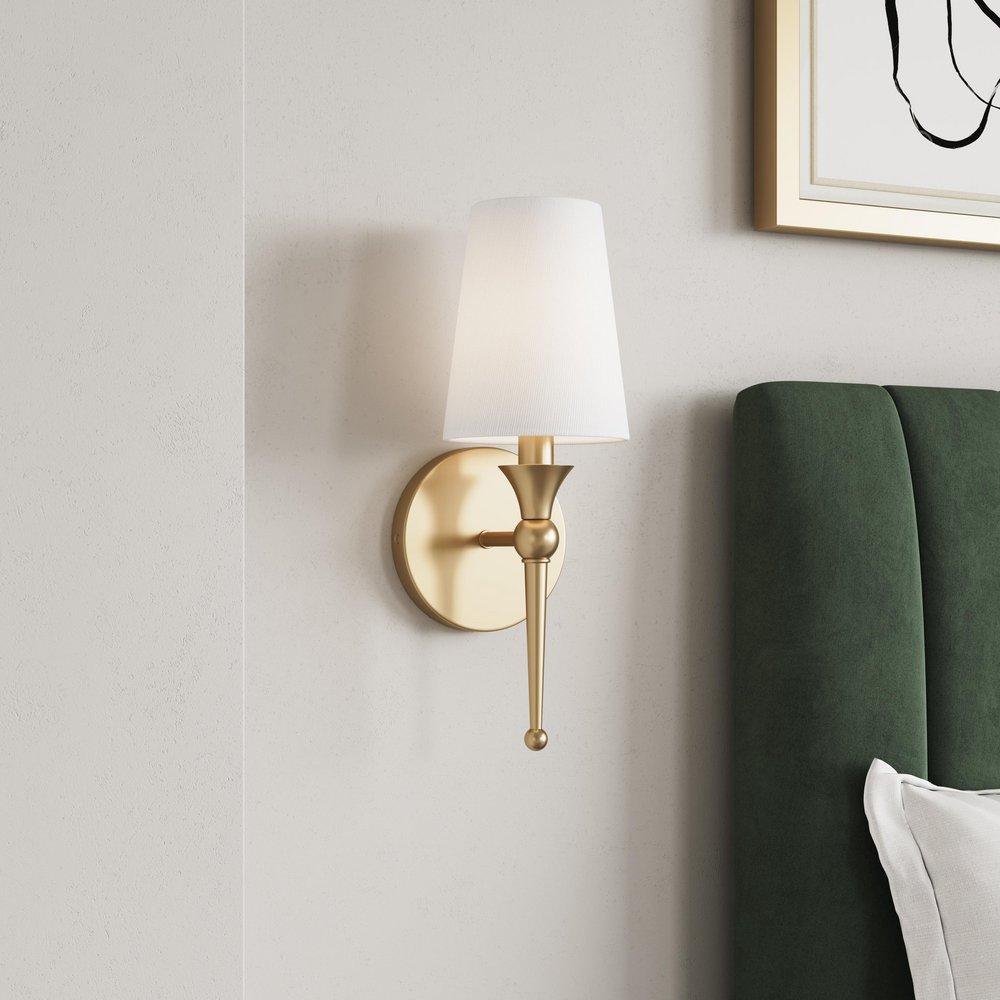 1-Light Wall Sconce in Vintage Brass 