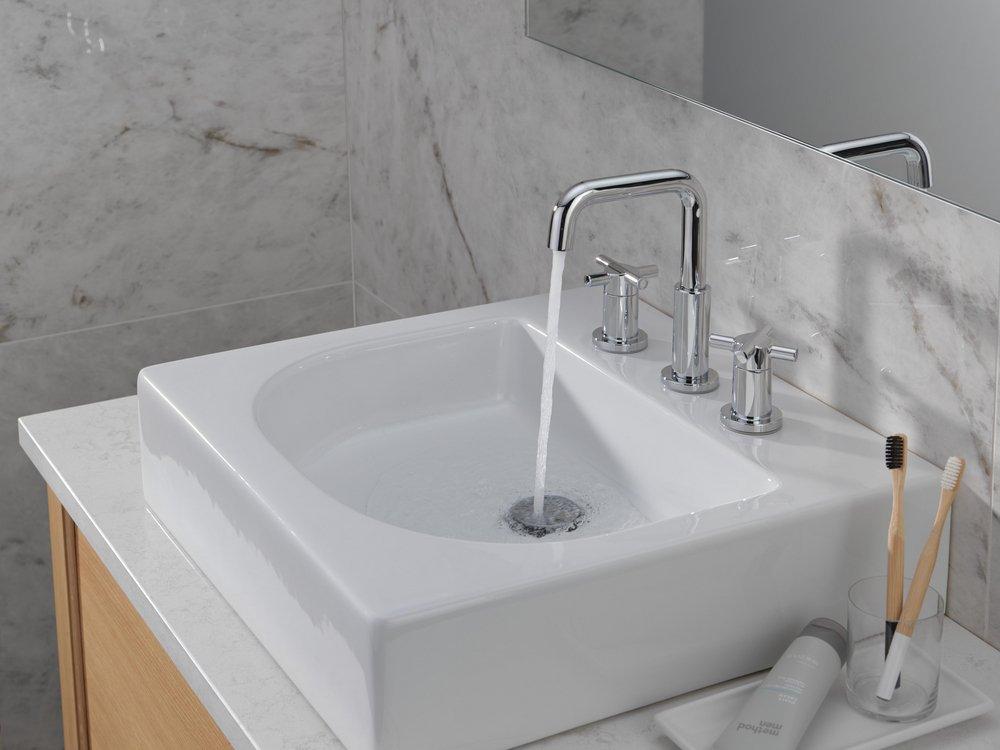 Delta Faucet Chrome Two Handle Widespread Bathroom Sink Faucet 