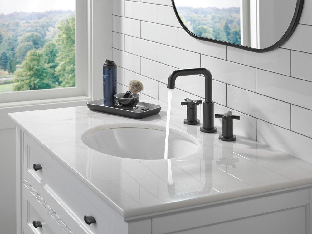 Two Handle Widespread Bathroom Sink Faucet in Matte Black 