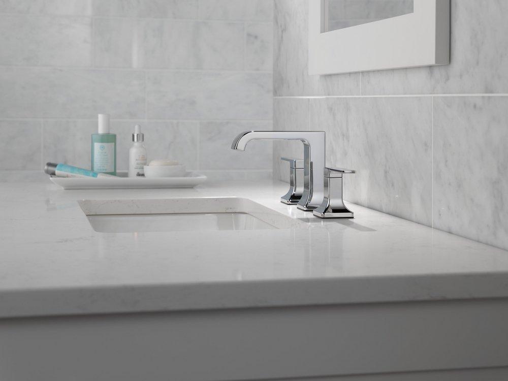 Delta Faucet Chrome Two Handle Widespread Bathroom Sink Faucet 