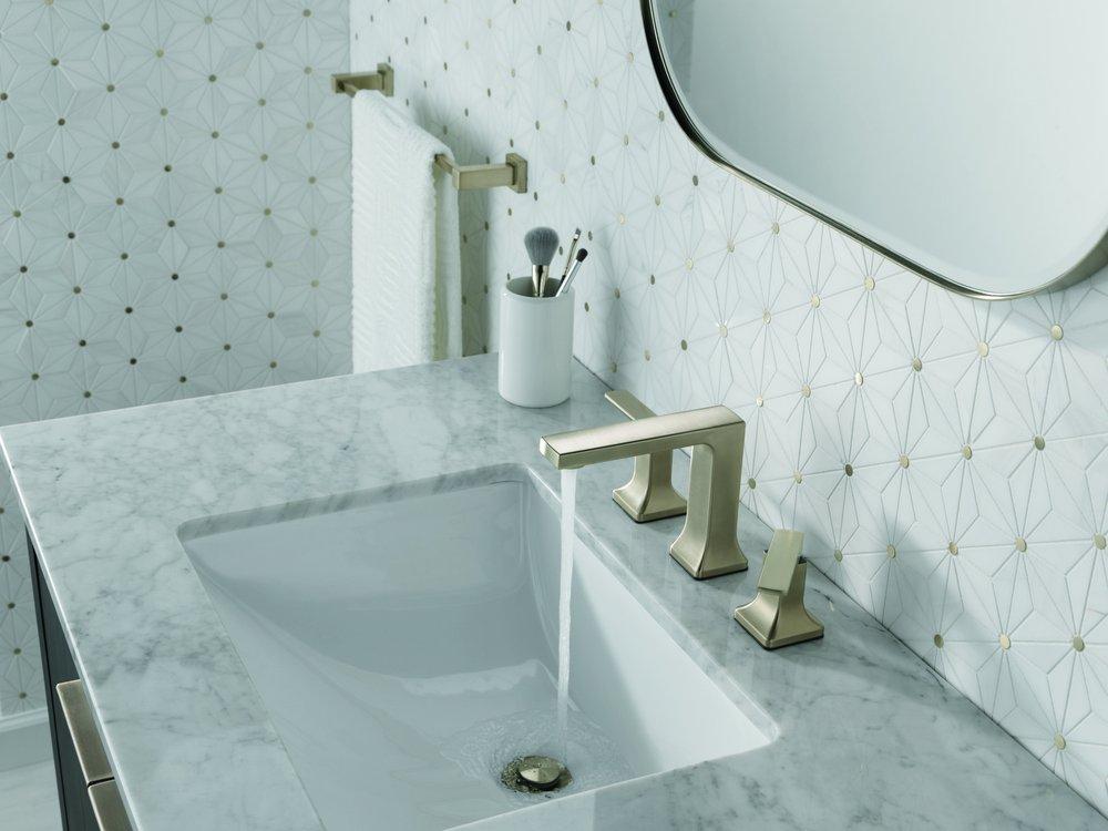 18 in. Towel Bar in Stainless Steel 