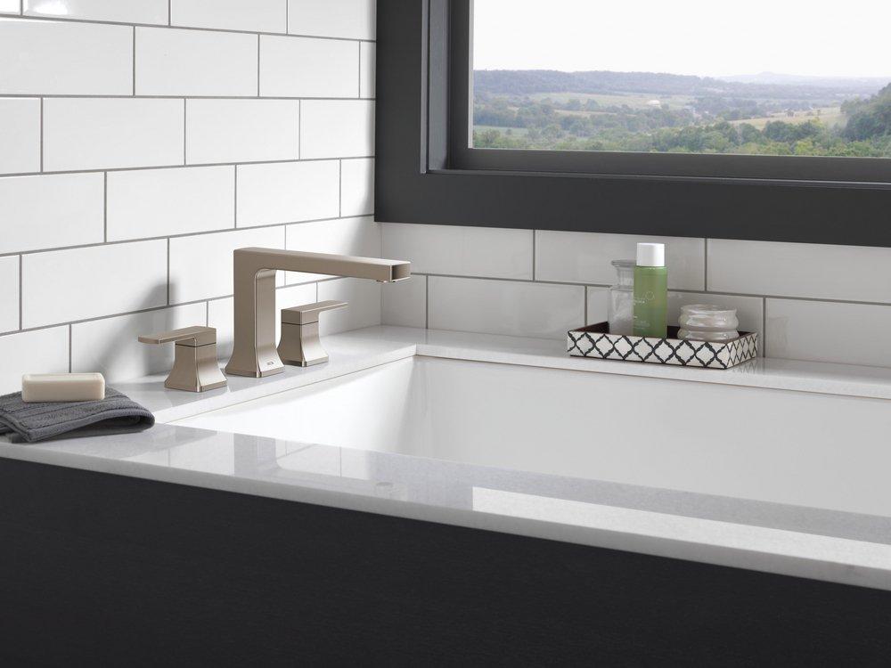 Delta Faucet Stainless Two Handle Roman Tub Faucet 