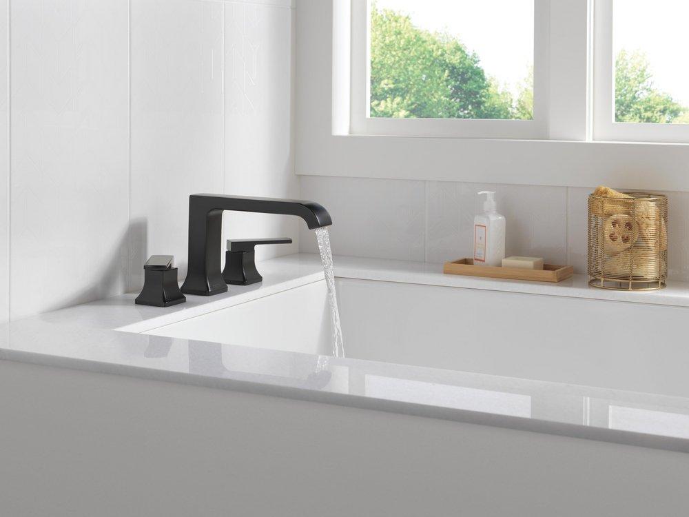 Two Handle Roman Tub Faucet in Matte Black (Trim Only) 