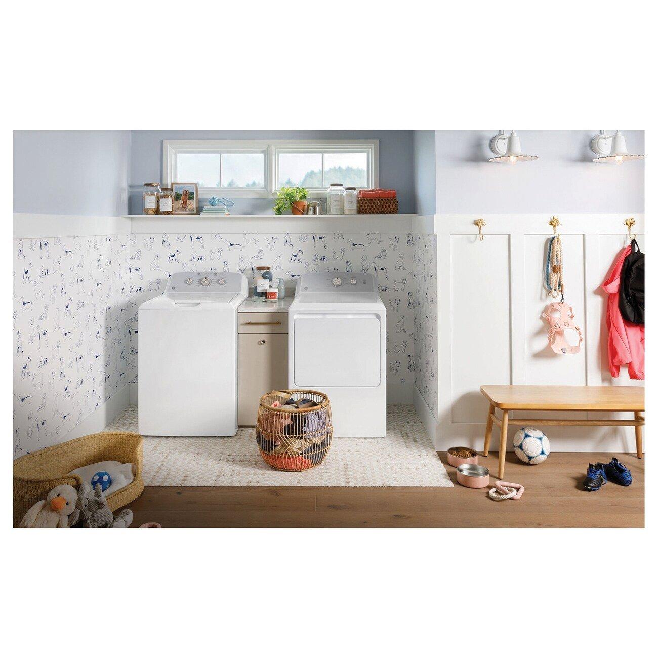 27 in. 4.3 cu. ft. Top Load Washer with Agitator in Matte Silver/White 