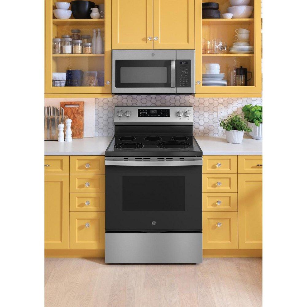 GE&reg; Stainless Steel 30 in. 5-Burner Electric Freestanding Range with No Preheat Air Fry 