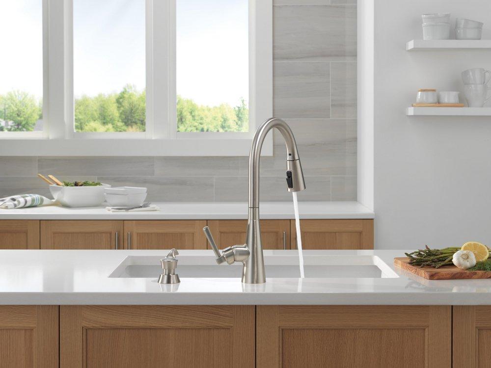 Single Handle Pull Down Kitchen Faucet with Soap Dispenser in SpotShield&reg; Stainless 