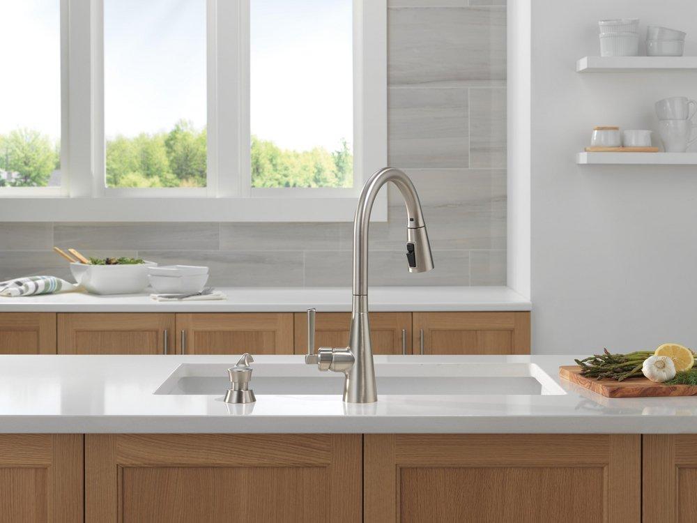 Single Handle Pull Down Kitchen Faucet with Soap Dispenser in SpotShield&reg; Stainless 