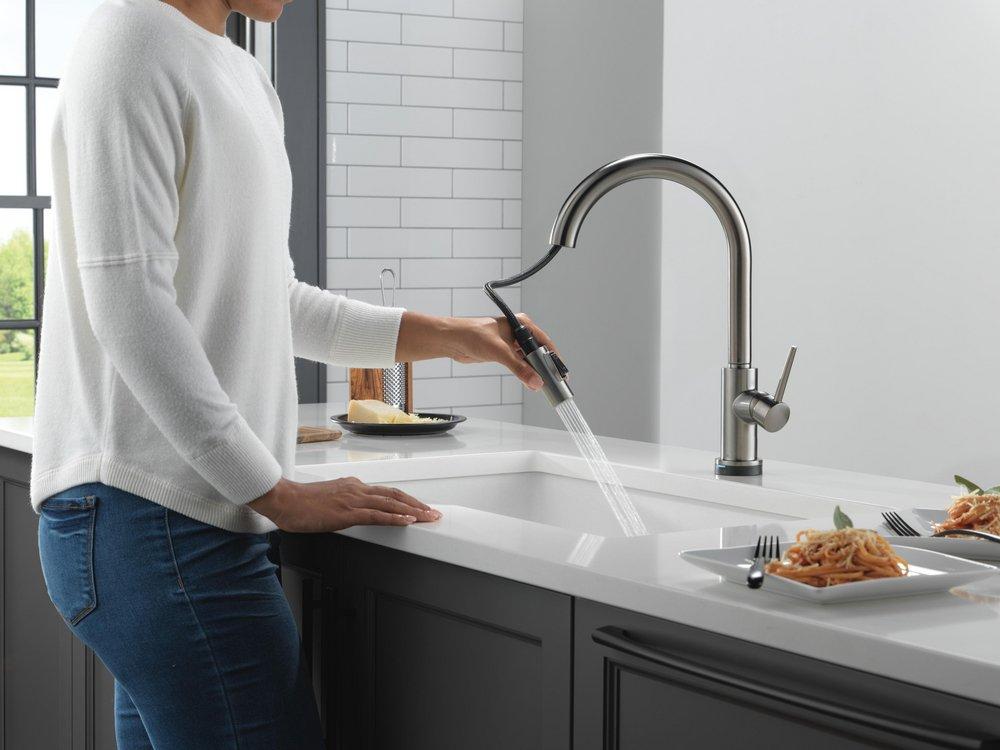 Single Handle Pull Down Kitchen Faucet with Touch and Voice Activation in Black Stainless 