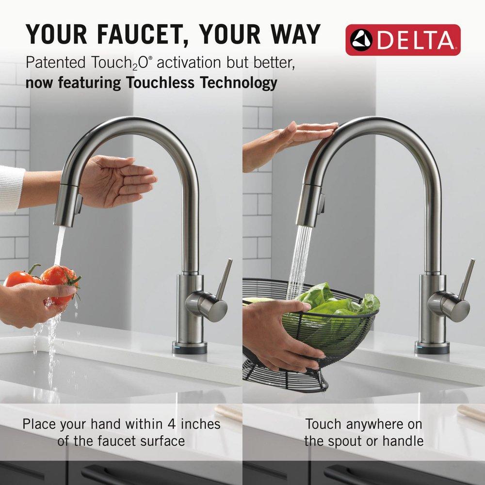 Single Handle Pull Down Kitchen Faucet with Touch and Voice Activation in Black Stainless 