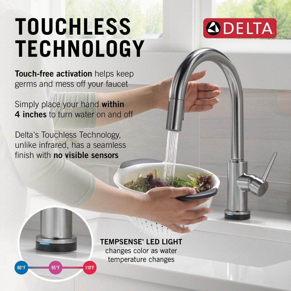 Single Handle Pull Down Kitchen Faucet with Touch and Voice Activation in Arctic Stainless 