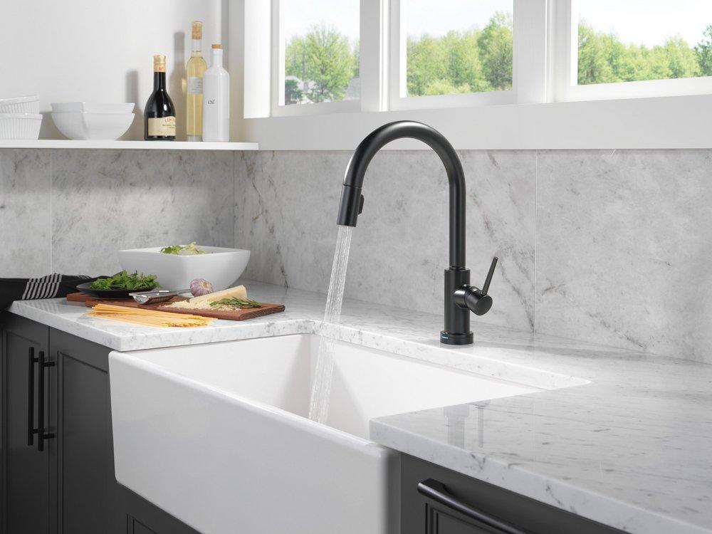 Single Handle Pull Down Touchless with Voice Activation Kitchen Faucet in Matte Black 
