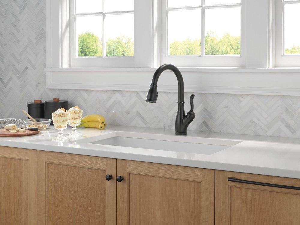 Single Handle Pull Down Touchless Kitchen Faucet with Touch Activation in Matte Black 