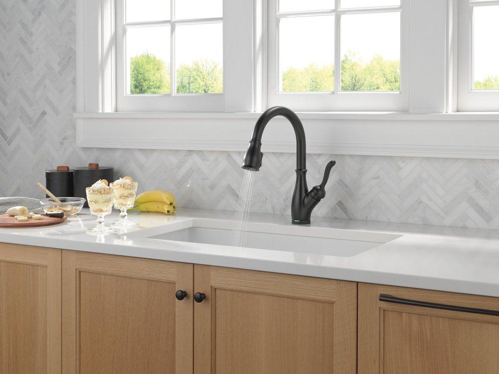 Single Handle Pull Down Touchless Kitchen Faucet with Touch Activation in Matte Black 