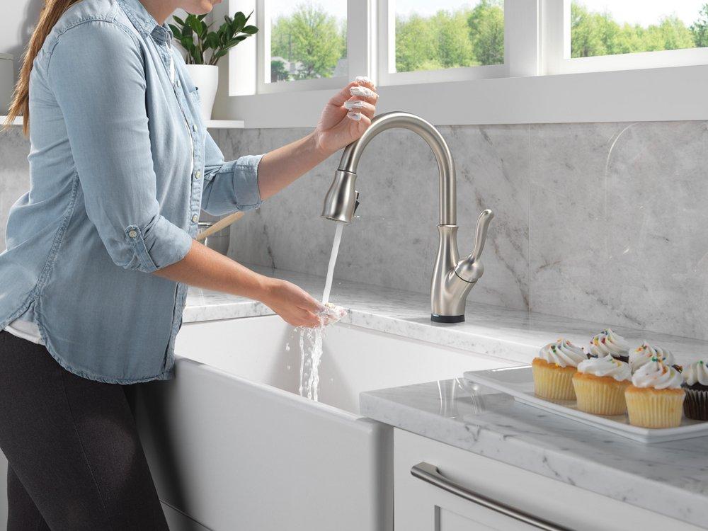 Single Handle Pull Down Touchless Kitchen Faucet with Touch Activation in SpotShield&reg; Stainless 