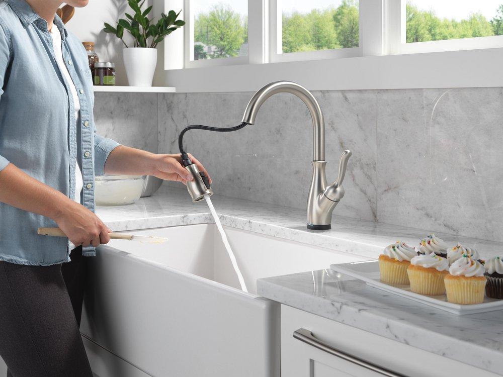 Single Handle Pull Down Touchless Kitchen Faucet with Touch Activation in SpotShield&reg; Stainless 