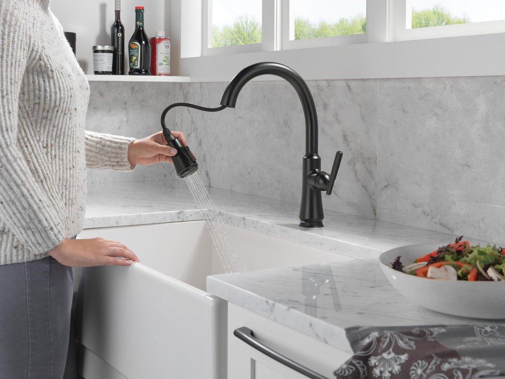 Single Handle Pull Down Touchless Kitchen Faucet with Touch and Voice Activation in Matte Black 