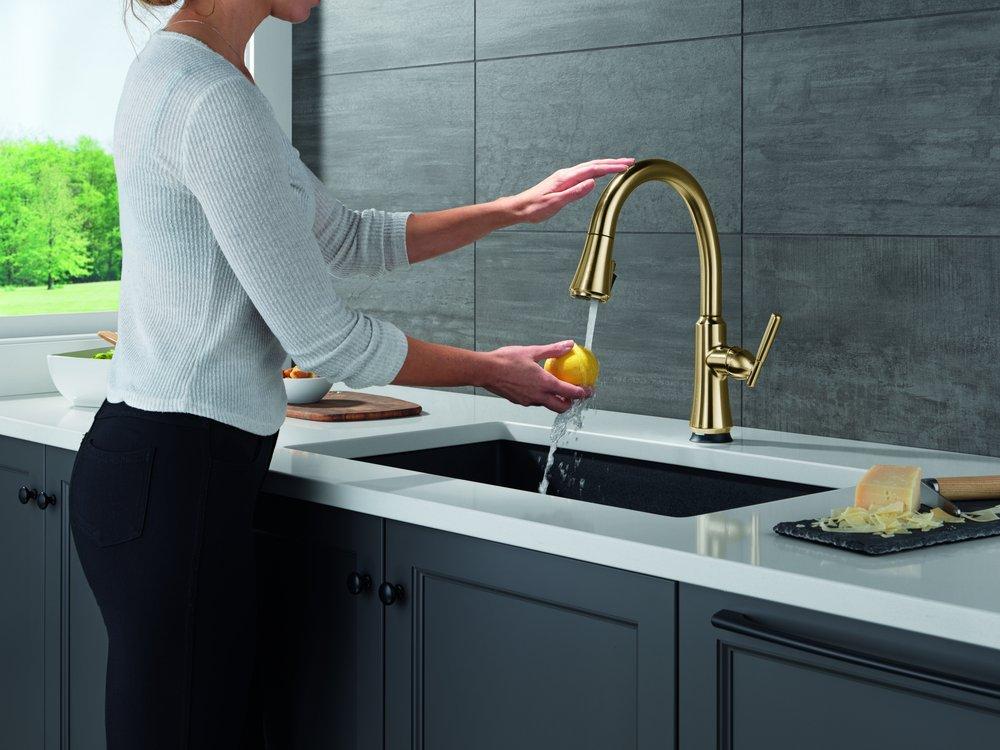 Single Handle Pull Down Kitchen Faucet with Touchless or Touch Activation in Champagne Bronze 