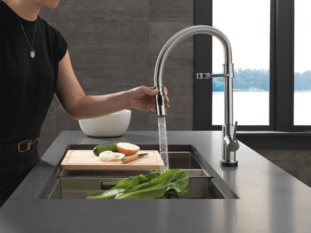 Single Handle Pull Down Kitchen Faucet with Touchless or Touch Activation in Arctic Stainless 