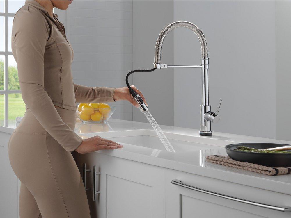 Single Handle Pull Down Kitchen Faucet with Touch Activation in Chrome 