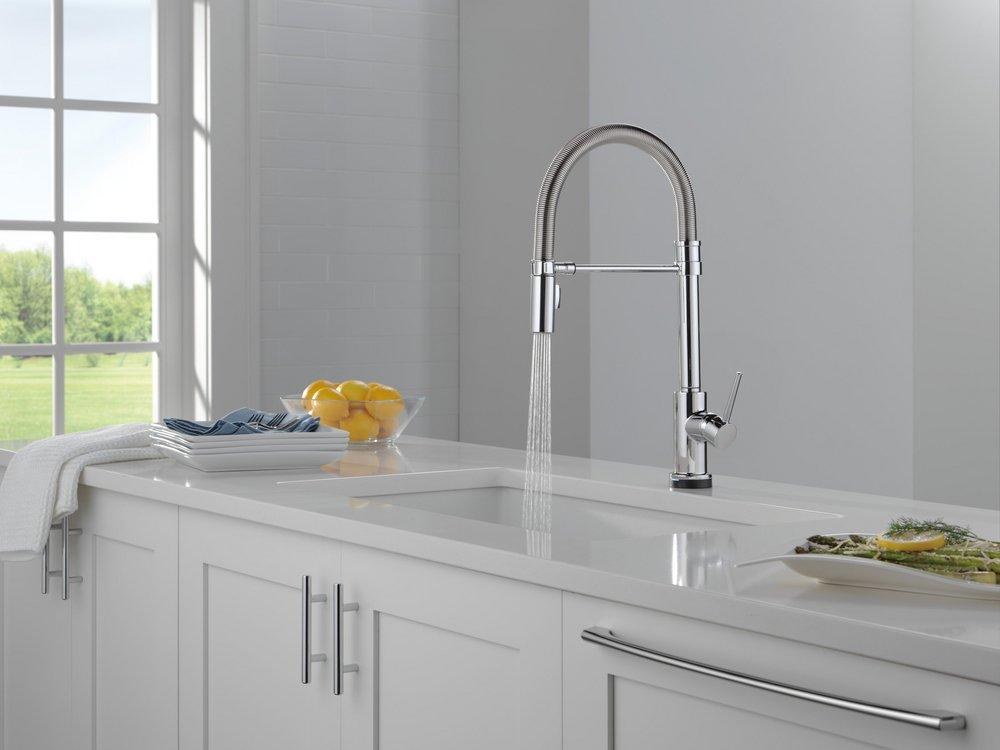 Single Handle Pull Down Kitchen Faucet with Touch Activation in Chrome 
