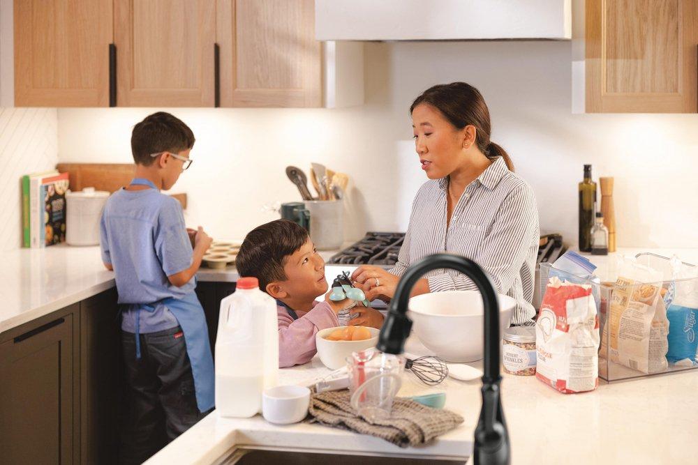 Delta Faucet Matte Black Single Handle Pull Down Bar Faucet with Touch2O&reg; Technology 