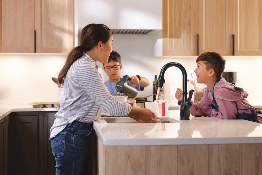 Delta Faucet Matte Black Single Handle Pull Down Bar Faucet with Touch2O&reg; Technology 