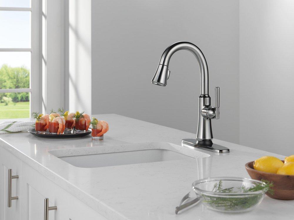 Delta Faucet Arctic Stainless Single Handle Pull Down Bar Faucet with Touch2O&reg; Technology 