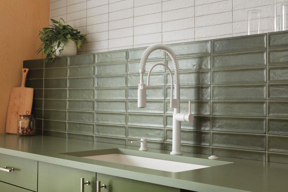 BRIZO JASON WU FOR BRIZO SEMI-PROFESSIONAL KITCHEN FAUCET - LESS HANDLE 