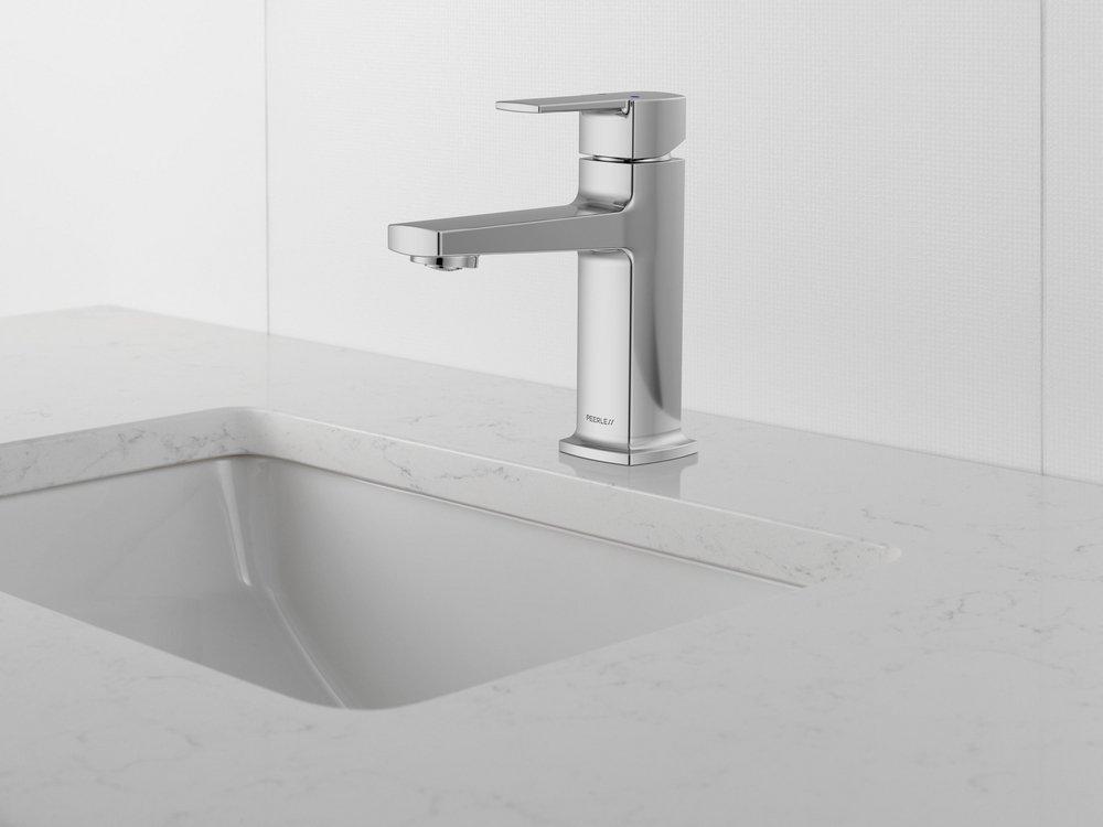 PEERLESS EZRA SINGLE TOP HANDLE LAVATORY FAUCET 