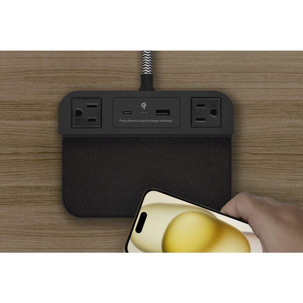 Charging station with USB-C and USB-A 