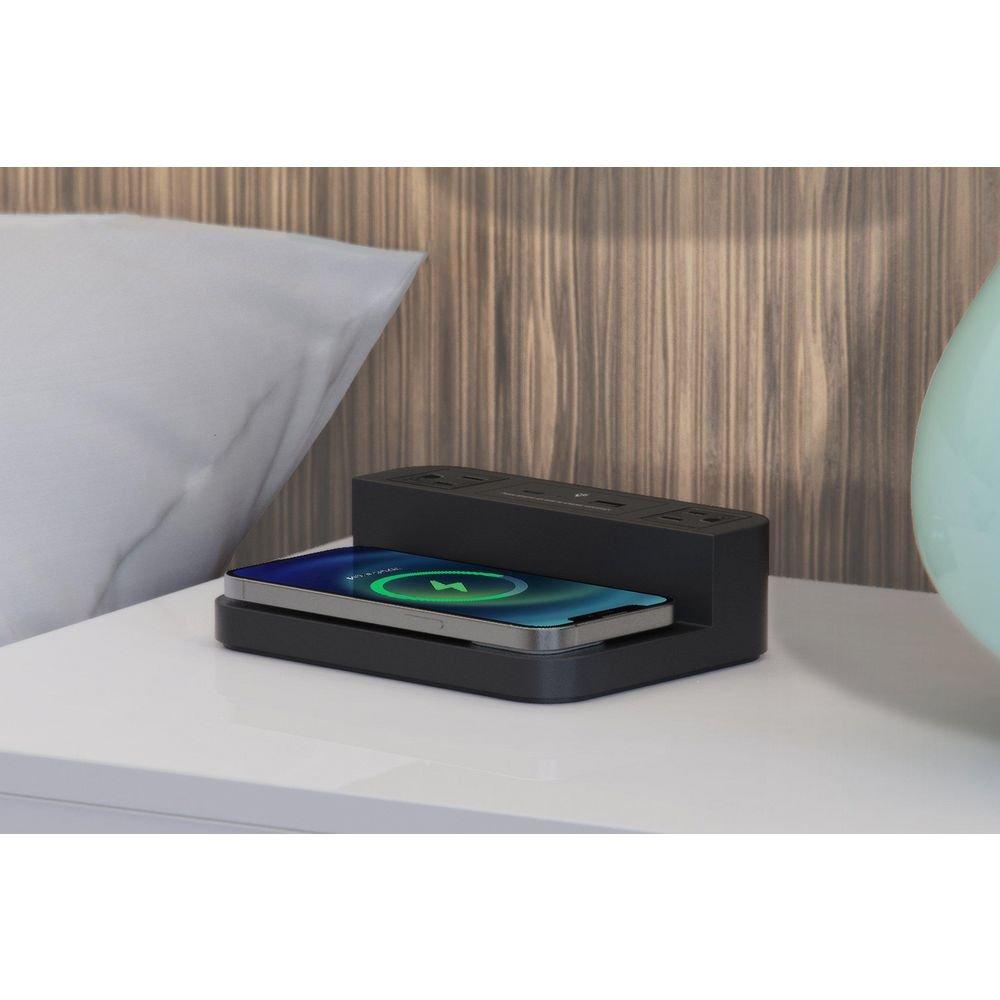 Charging station with USB-C and USB-A 