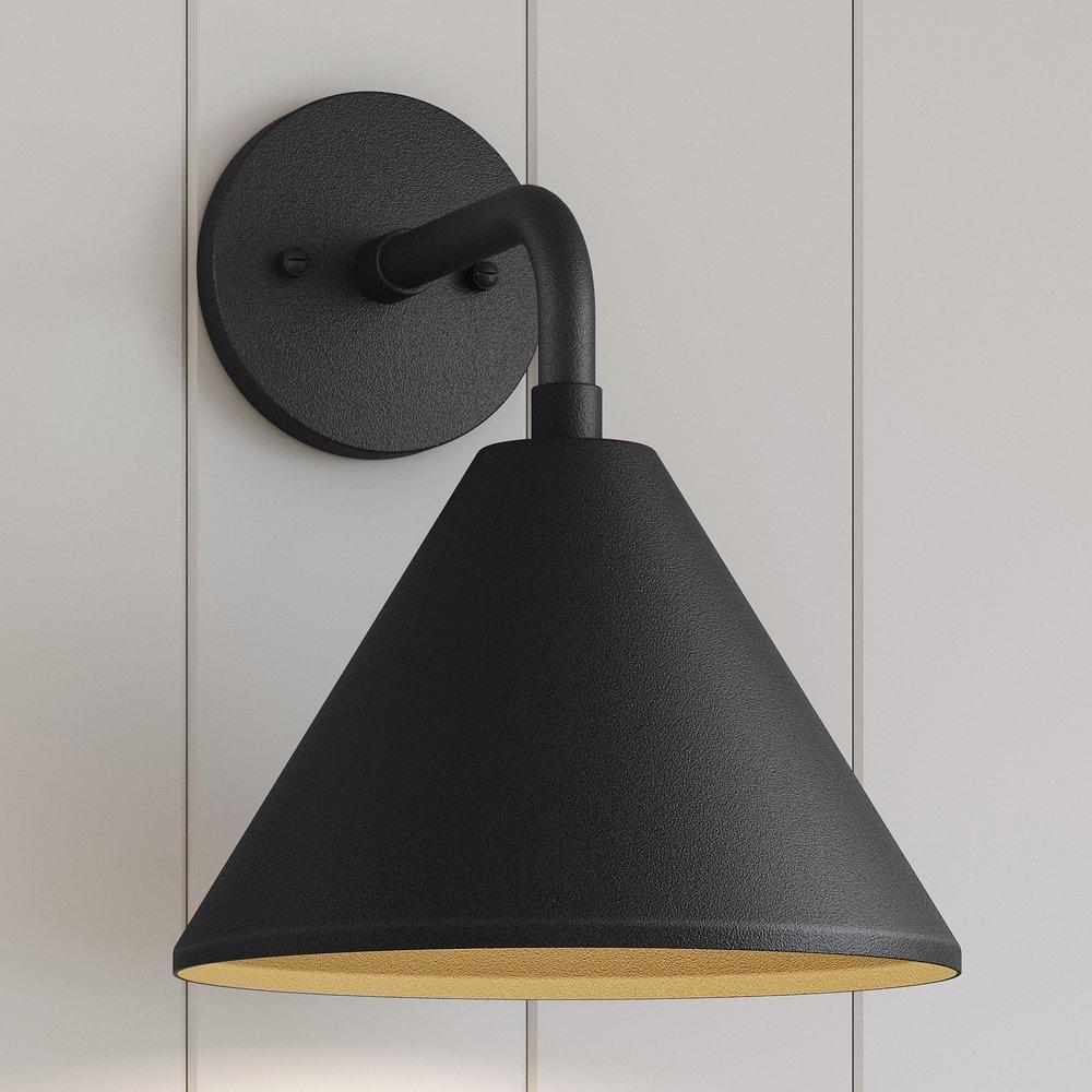1-Light Outdoor Wall Sconce in Textured Black 