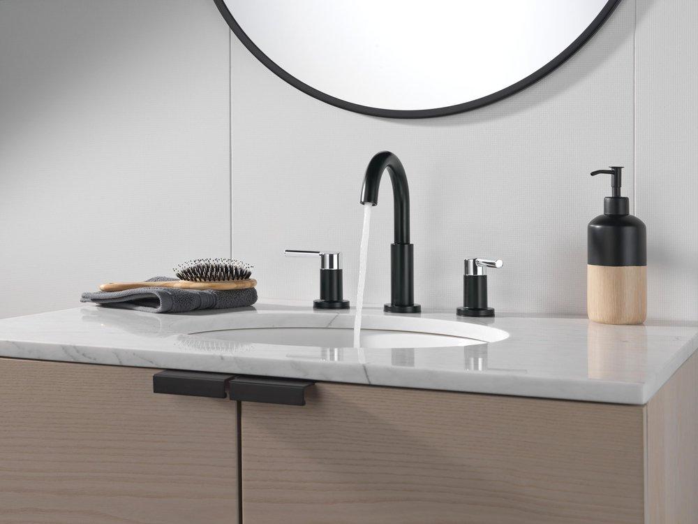 Two Handle Widespread Bathroom Sink Faucet in Matte Black/Chrome 