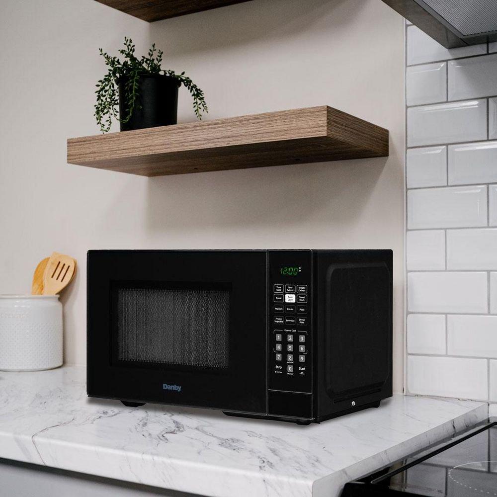 1.1 cu. ft. 900 W Countertop Microwave in Black 
