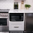 1.4 cu. ft. 1000 W Countertop Microwave in Black 