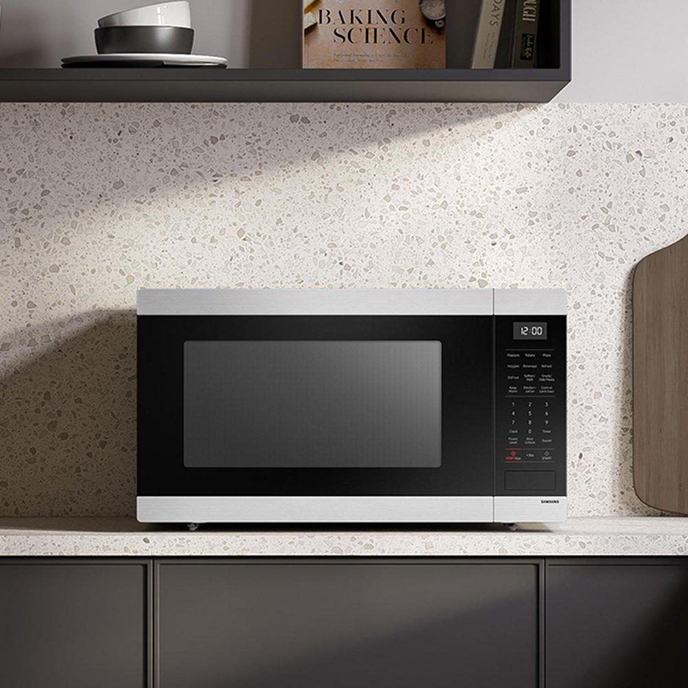 1.9 cu. ft. 950 W Countertop Microwave with Sensor Cooking in Stainless Steel 
