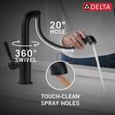 Single Handle Pull Out Kitchen Faucet in Matte Black 