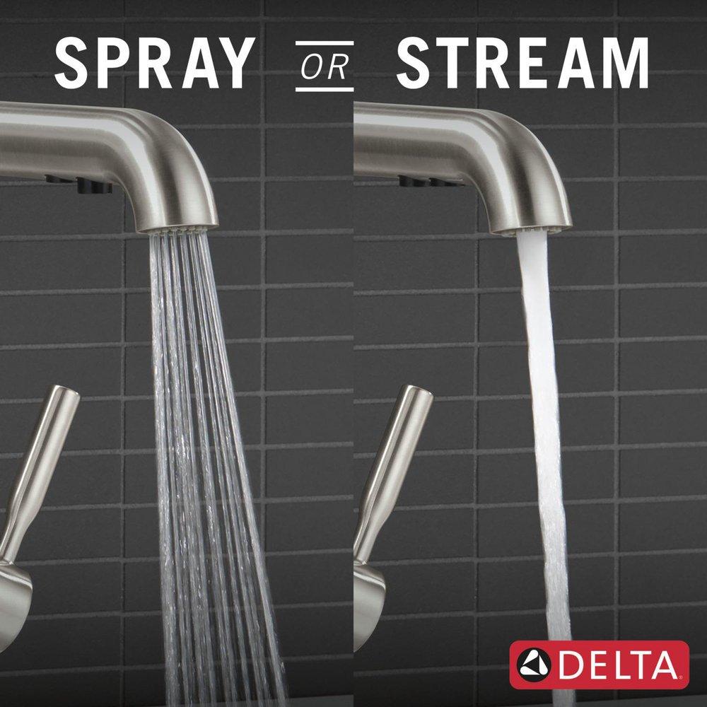 DELTA ALMARI PULL-OUT KITCHEN FAUCET 