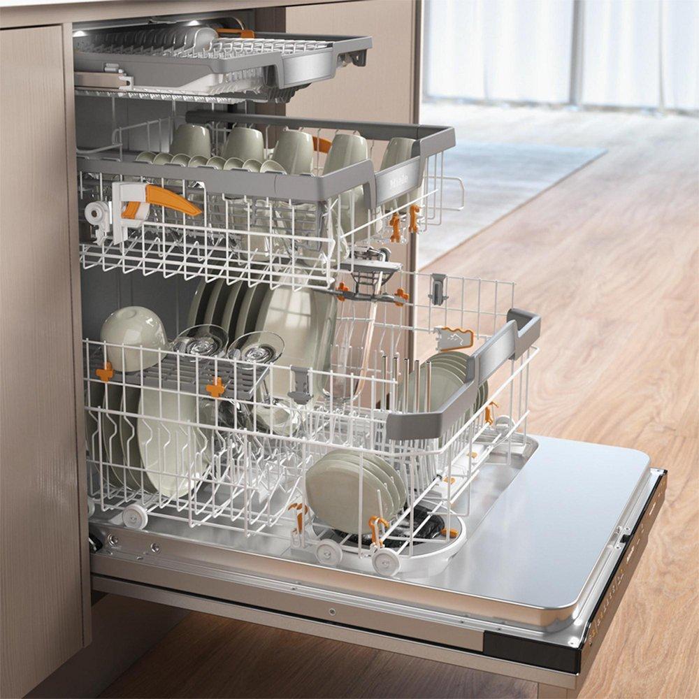 24 FULLY INTEGRATED STAINLESS STEEL DISHWASHER 