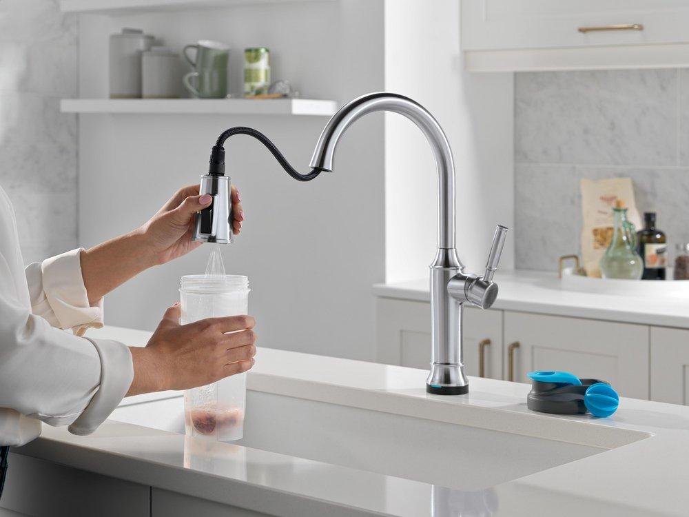 Single Handle Pull Down Touchless Kitchen Faucet in Arctic Stainless 