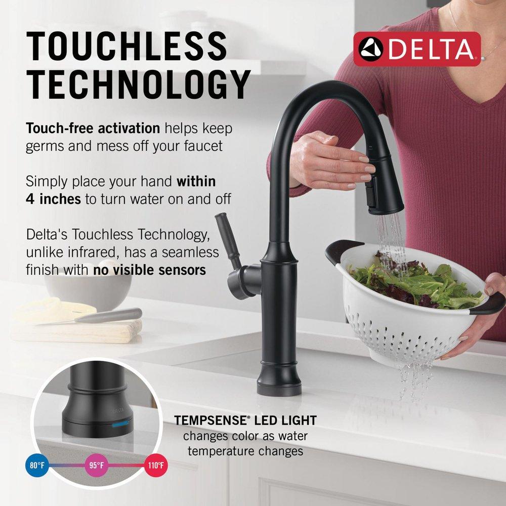 Single Handle Pull Down Touchless Kitchen Faucet in Matte Black 
