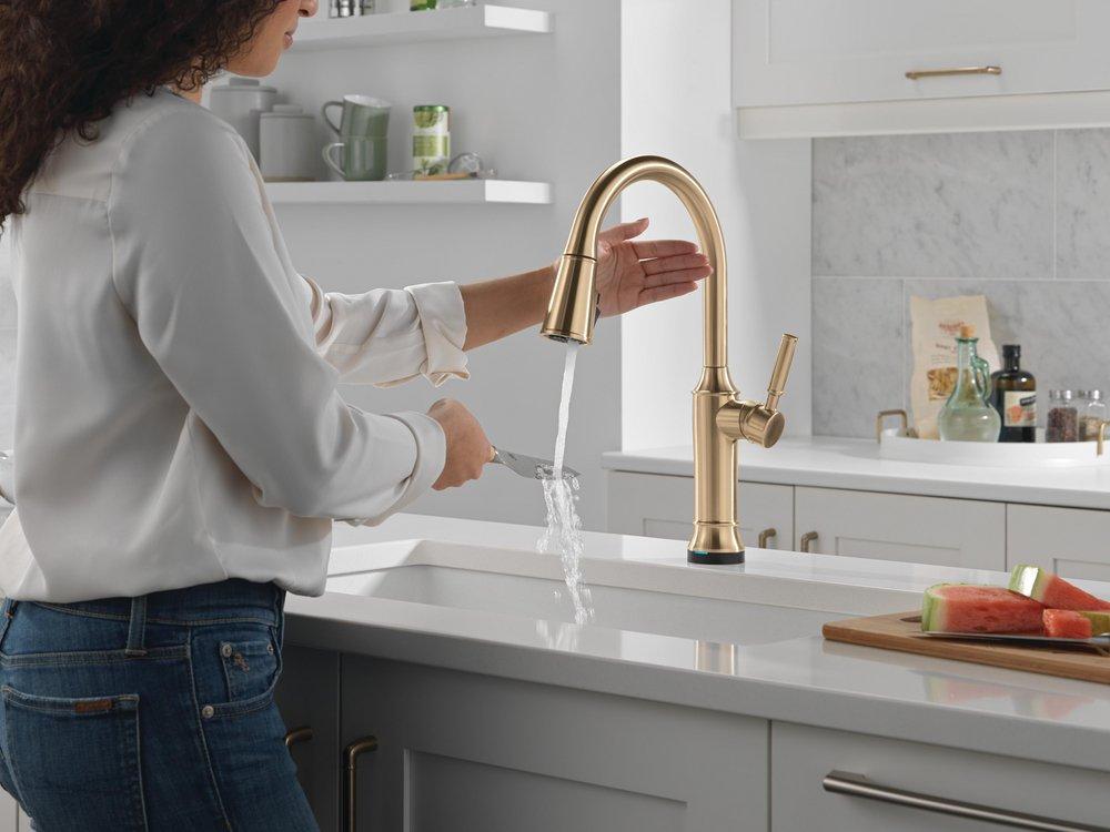 Single Handle Pull Down Touchless Kitchen Faucet in Lumicoat Champagne Bronze 