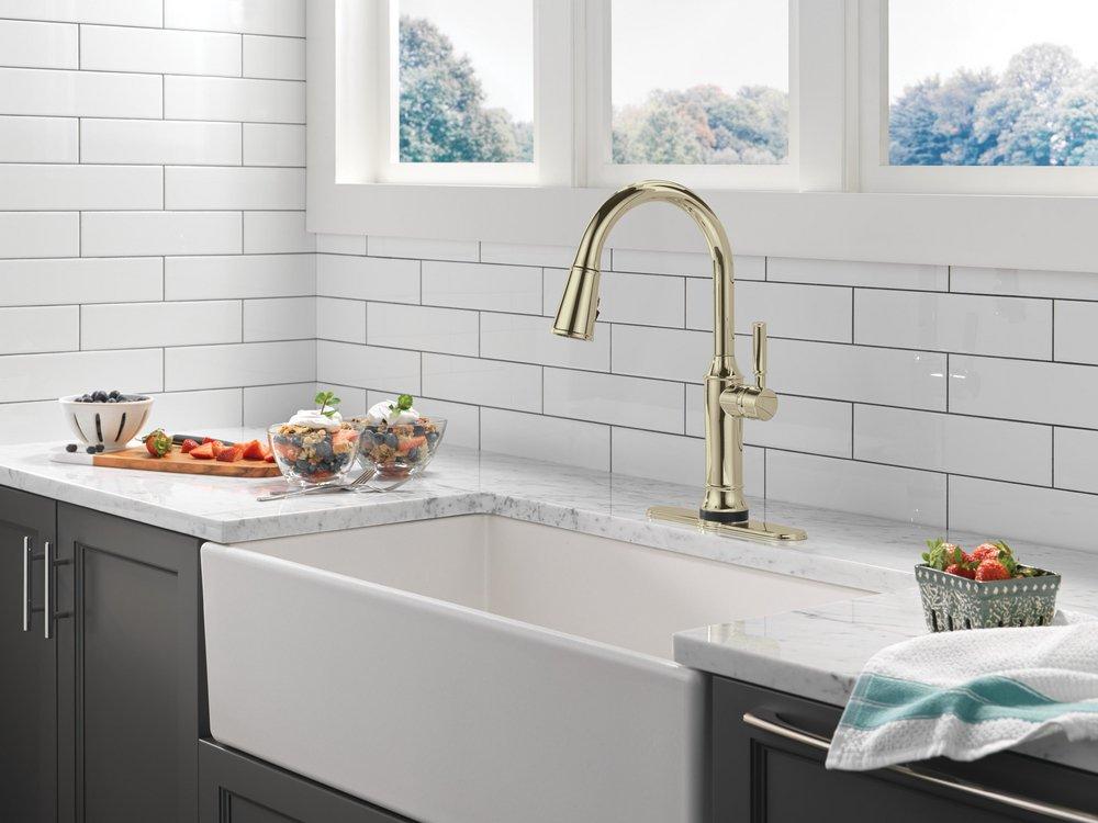 DELTA RENALDI TOUCH2O KITCHEN FAUCET WITH TOUCHLESS TECHNOLOGY 