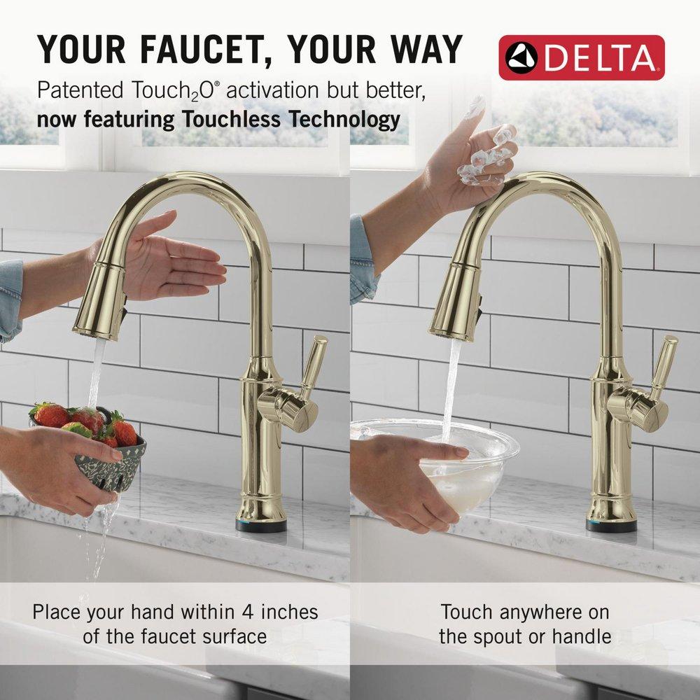 Single Handle Pull Down Touchless Kitchen Faucet in Arctic Stainless 