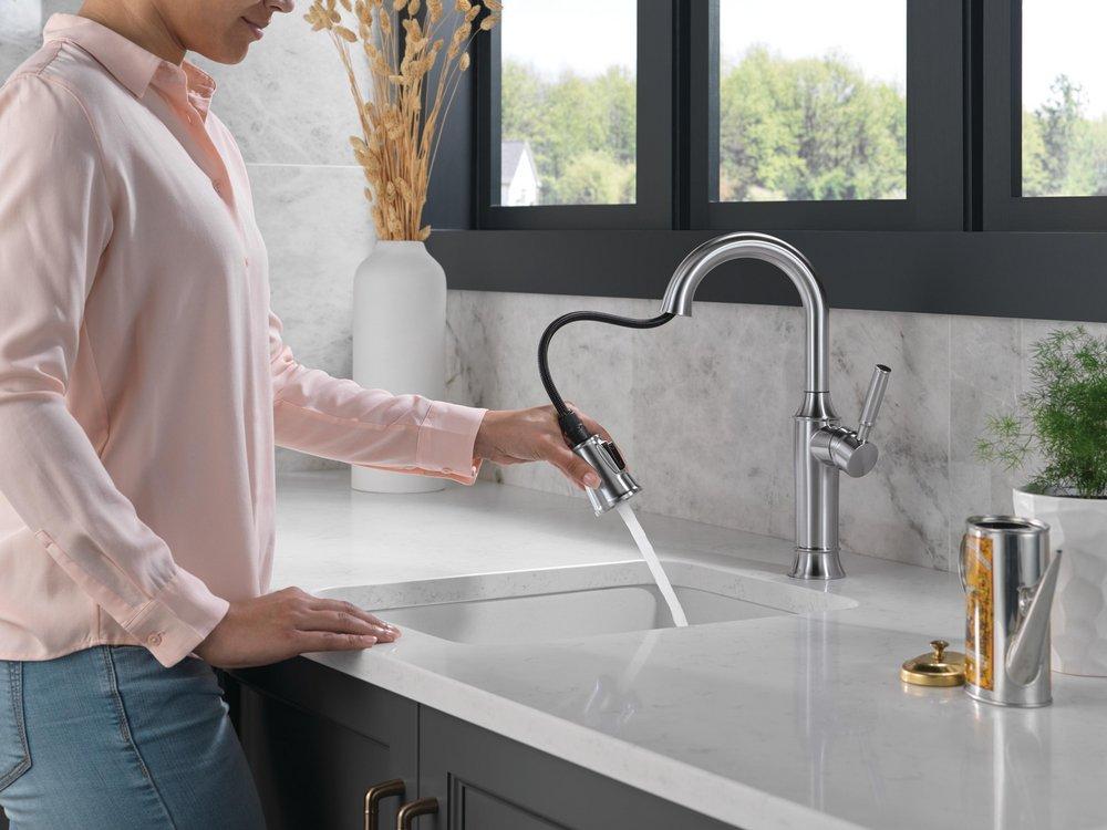 Delta Faucet Stainless Steel Single Handle Pull Down Bar Faucet 