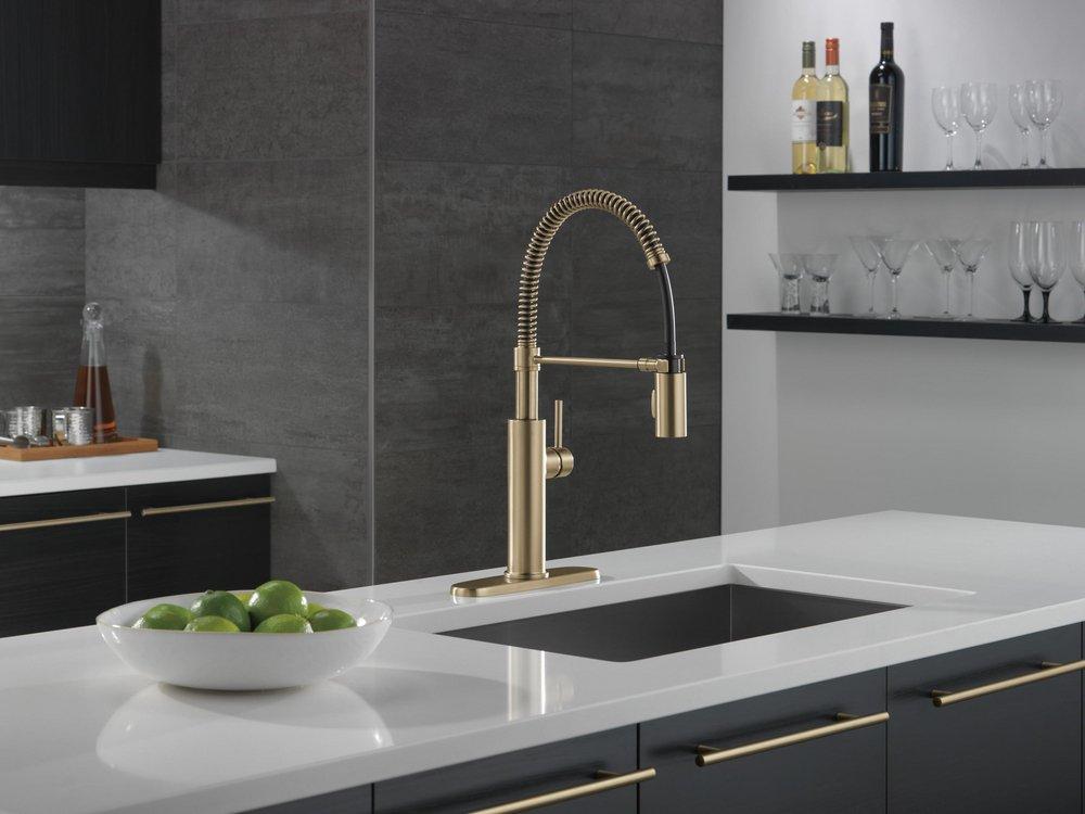 Single Handle Pull Down Kitchen Faucet in Champagne Bronze 