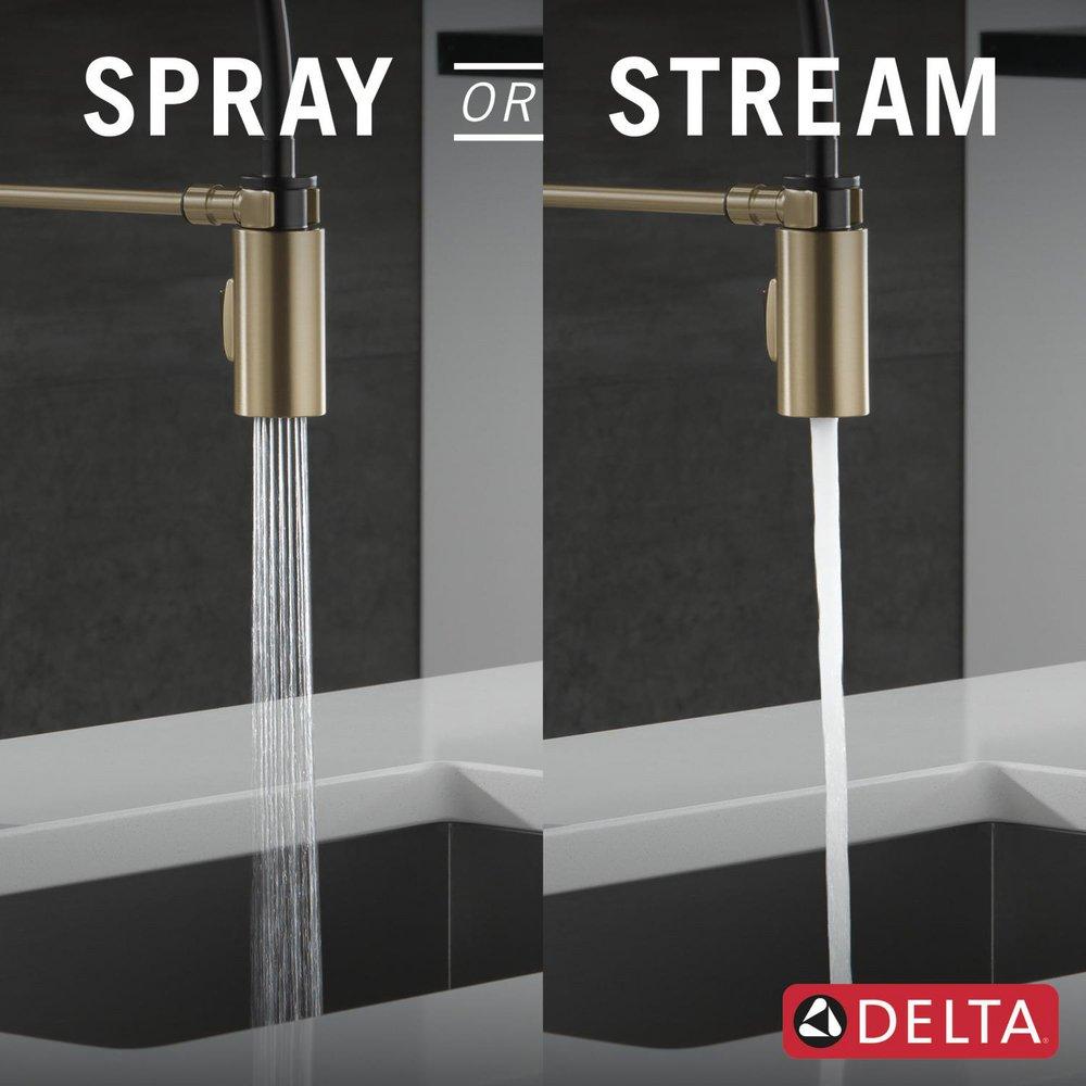 Single Handle Pull Down Kitchen Faucet in Champagne Bronze 